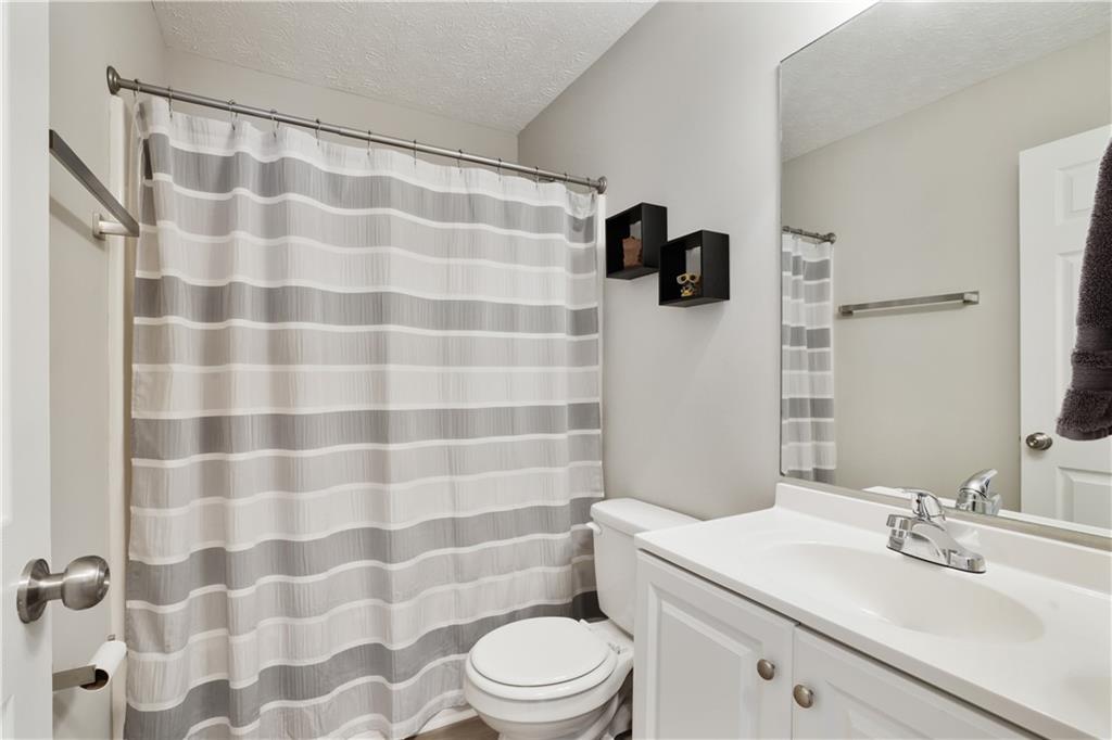 455 Registry Bluff