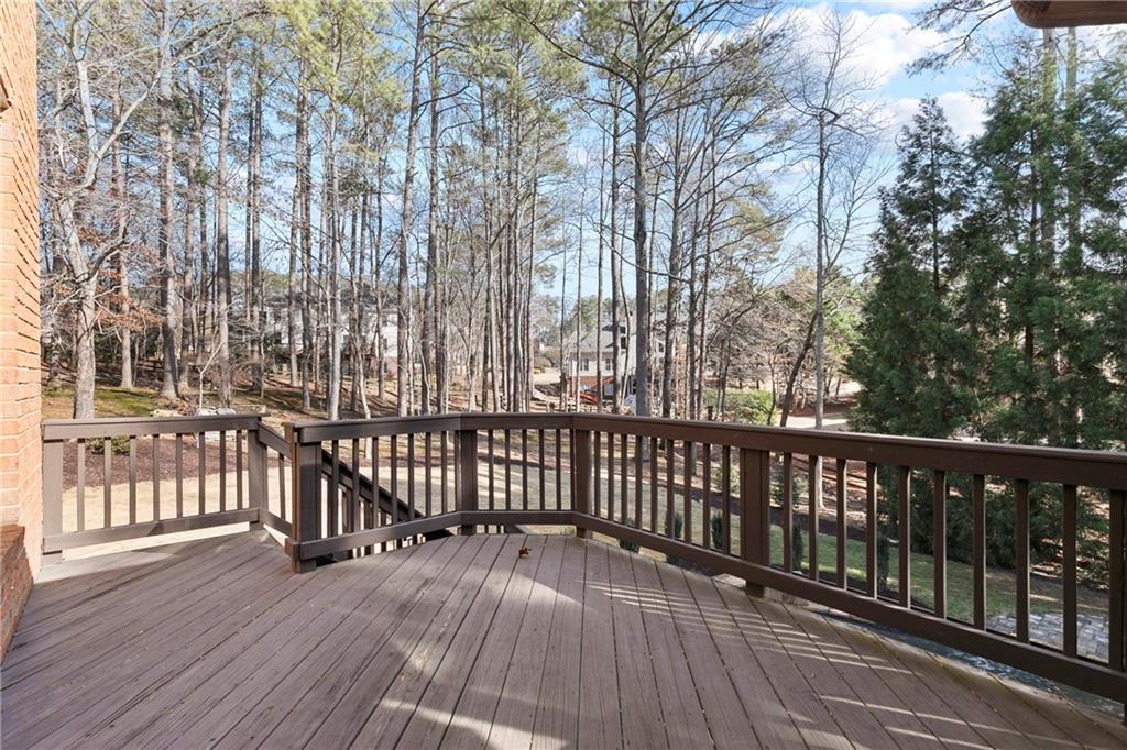 530 Oakleaf Way