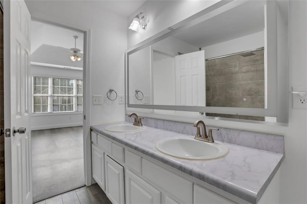 122 Creekwood Drive