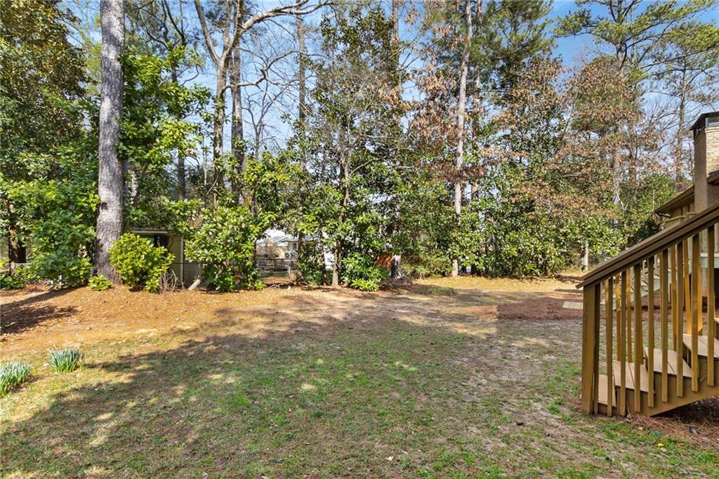 2542 MACLAREN Circle