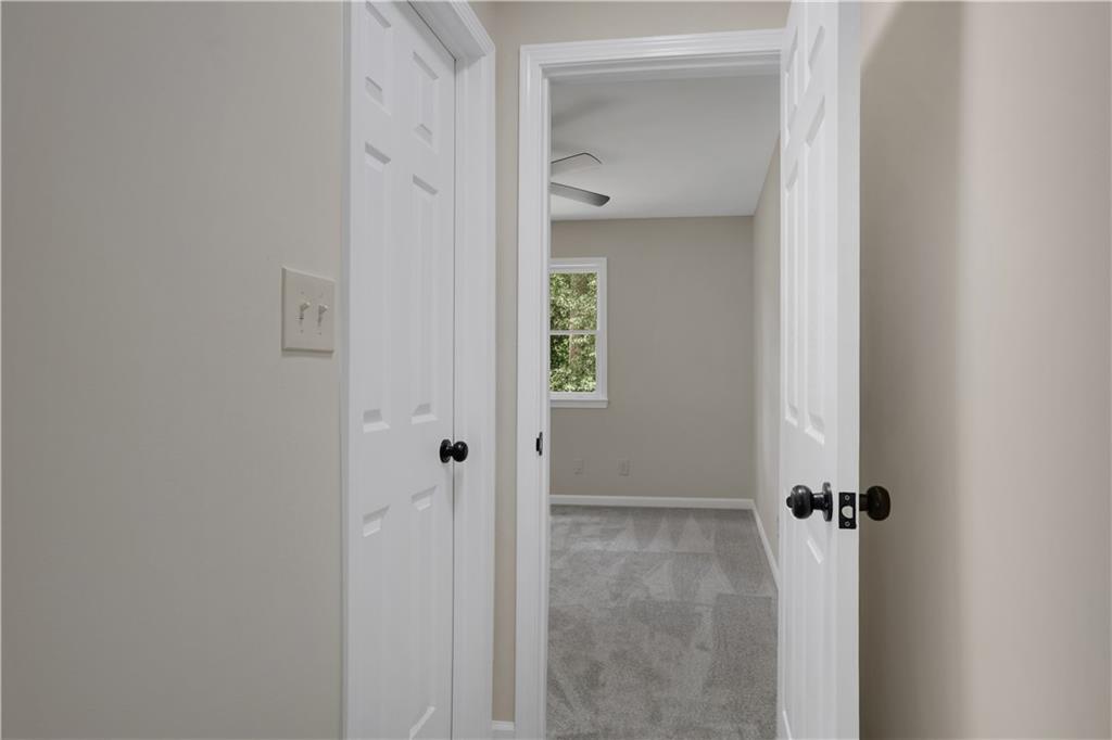 2542 MACLAREN Circle