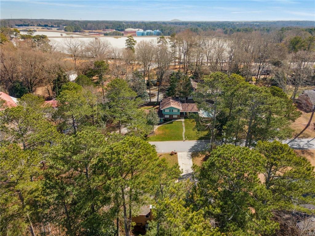 2542 MACLAREN Circle