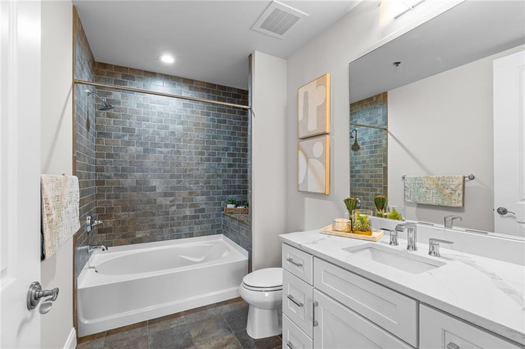 270 17th Street NW Unit 3905