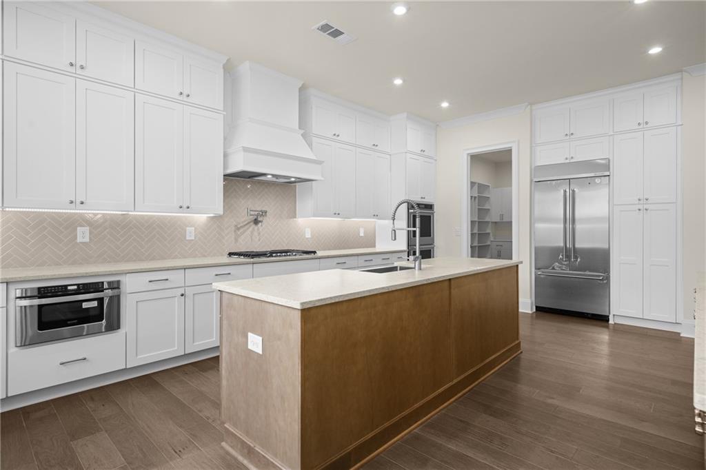 2517 Canopy Court