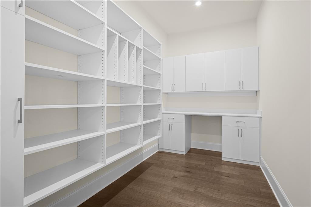 2517 Canopy Court