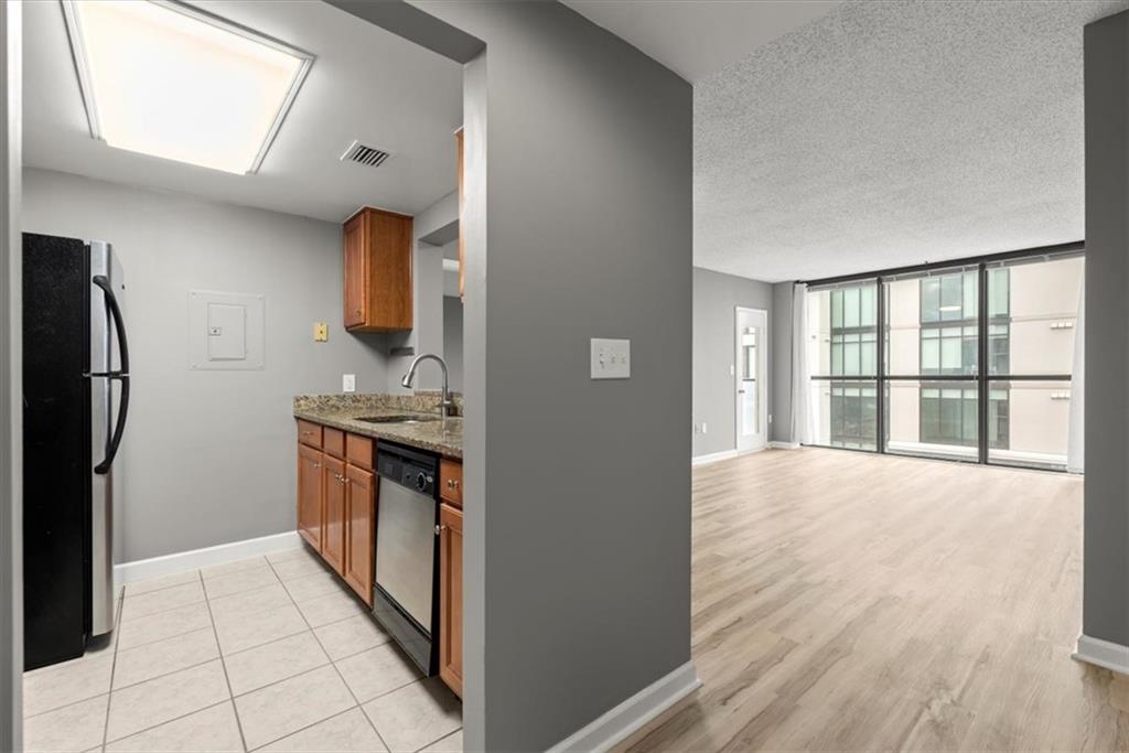1280 W Peachtree Street NW Unit 3303