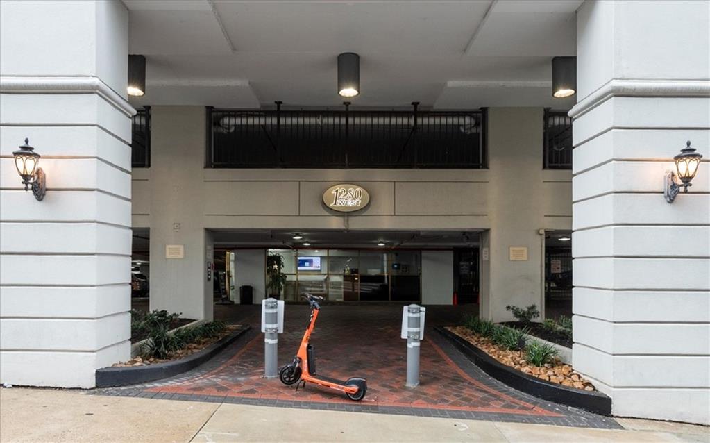 1280 W Peachtree Street NW Unit 3303