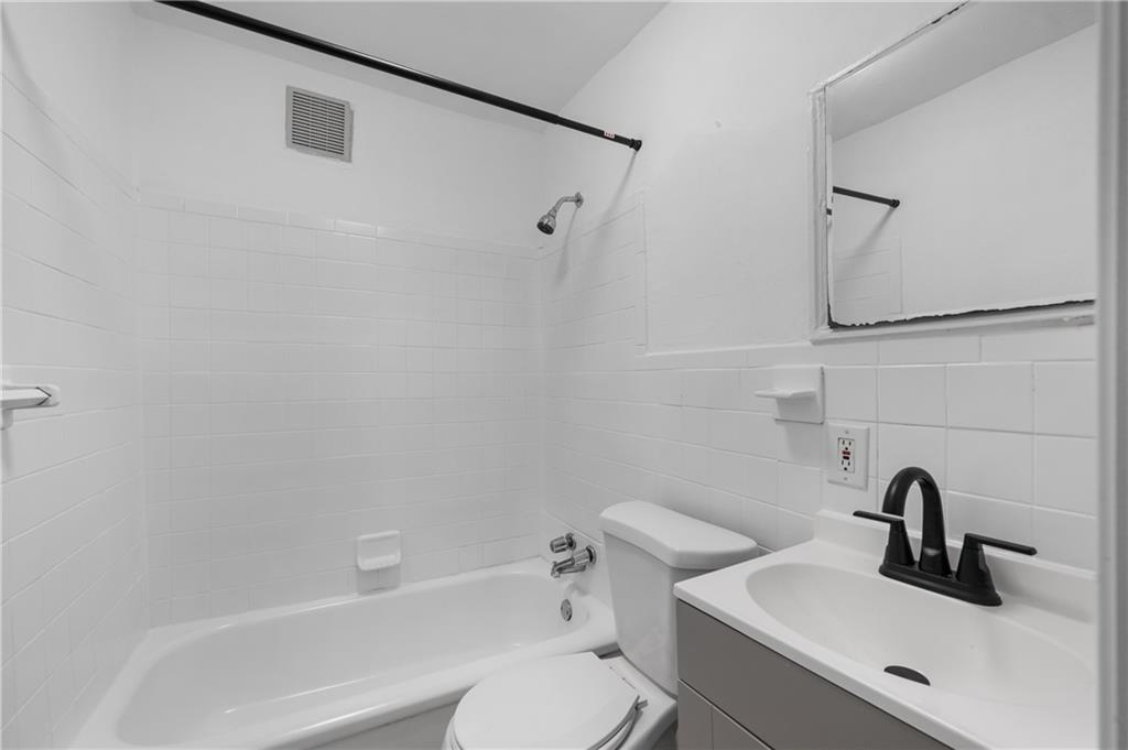 1338 McLendon Avenue Unit 14