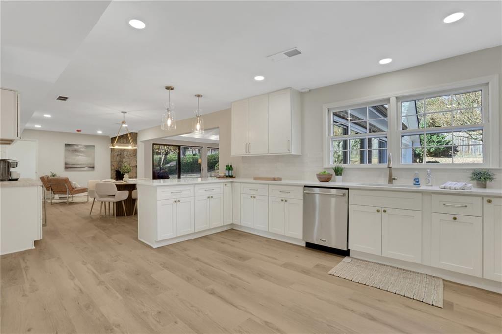 1285 Oakhaven Drive