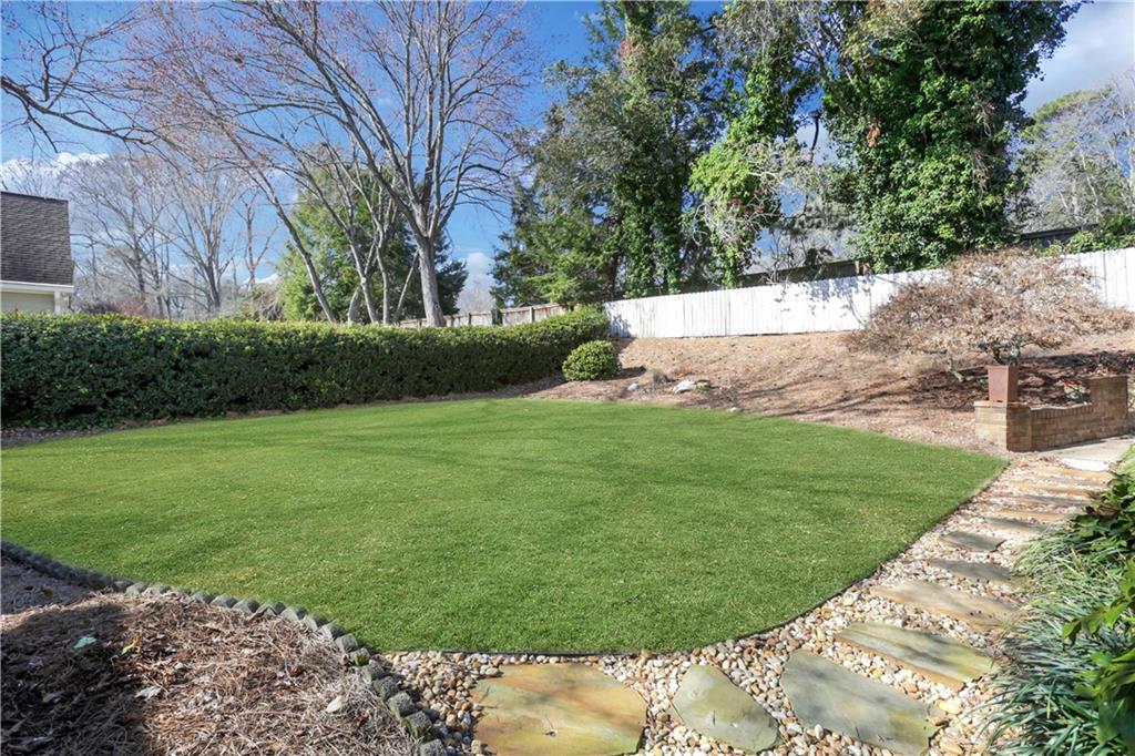 1285 Oakhaven Drive