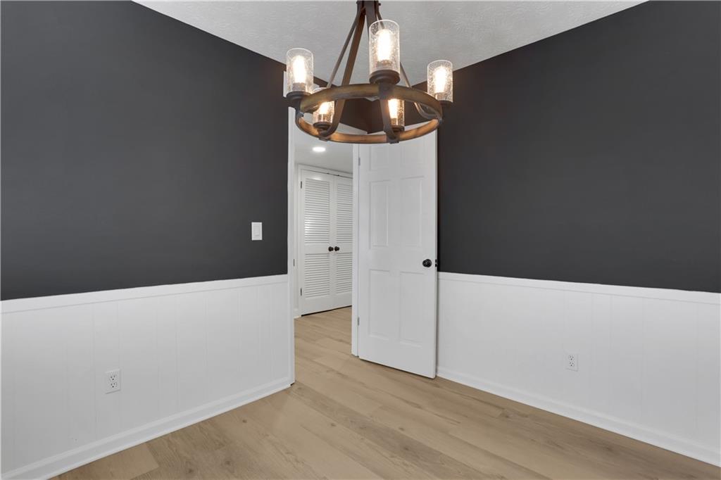 1285 Oakhaven Drive