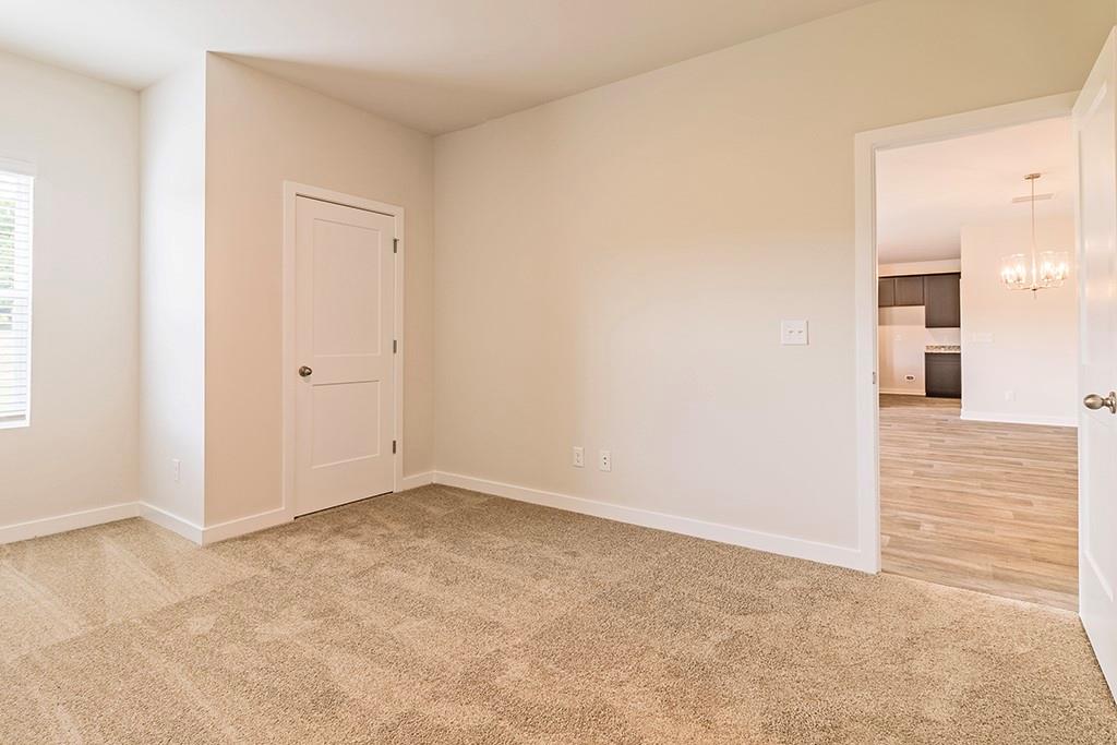 1598 Sungrown Way