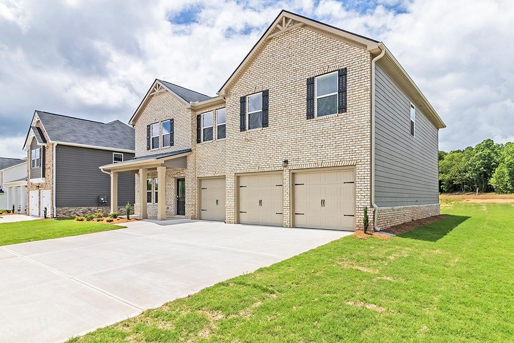 1598 Sungrown Way