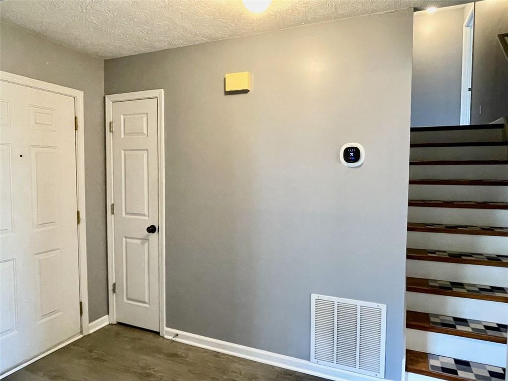 2199 Ramblewood Circle