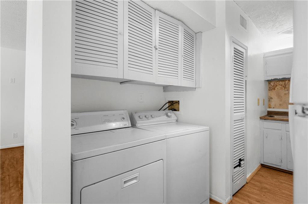 11 Peachtree Hills Avenue NE Unit A2