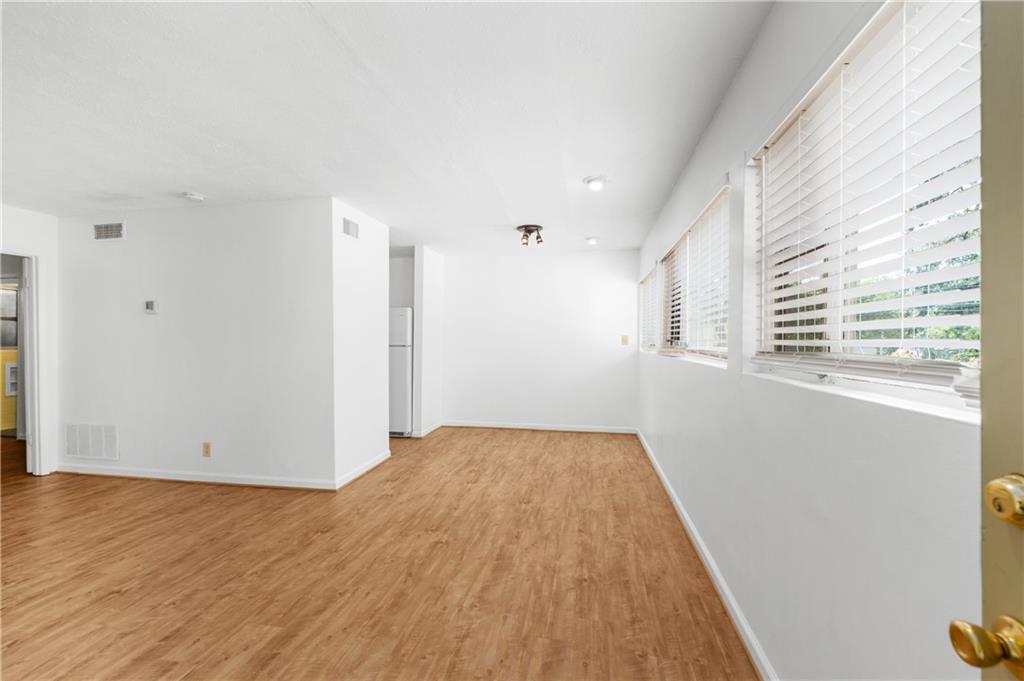 11 Peachtree Hills Avenue NE Unit A2