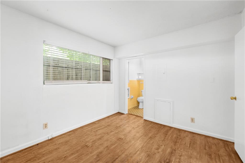 11 Peachtree Hills Avenue NE Unit A2