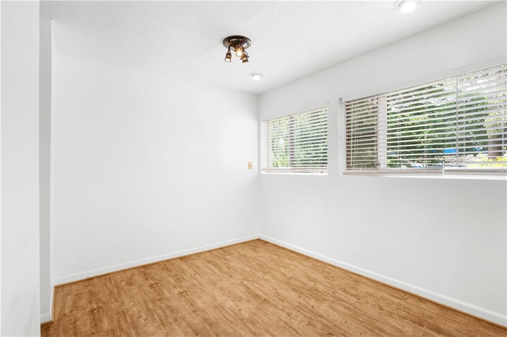 11 Peachtree Hills Avenue NE Unit A2