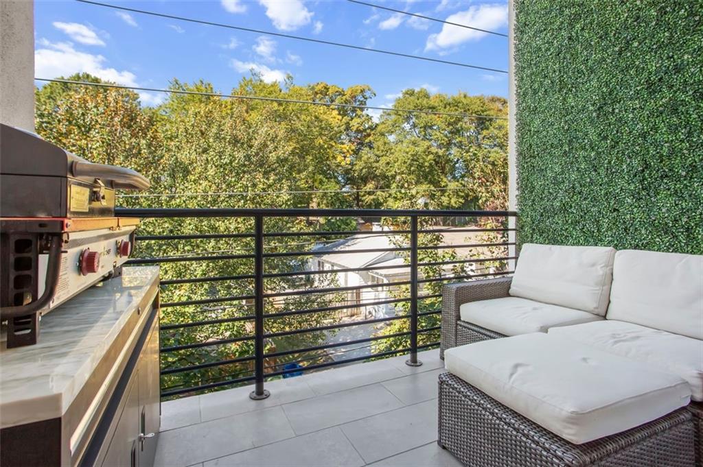 455 Glen Iris Drive NE Unit U