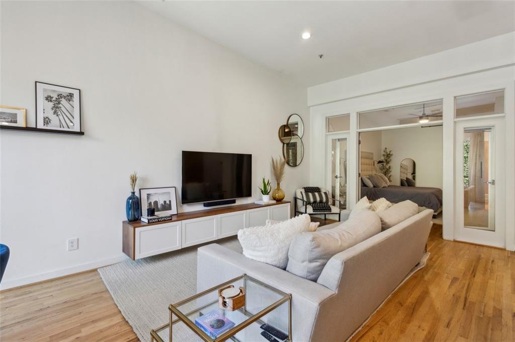 455 Glen Iris Drive NE Unit U