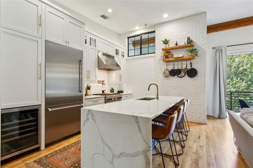455 Glen Iris Drive NE Unit U