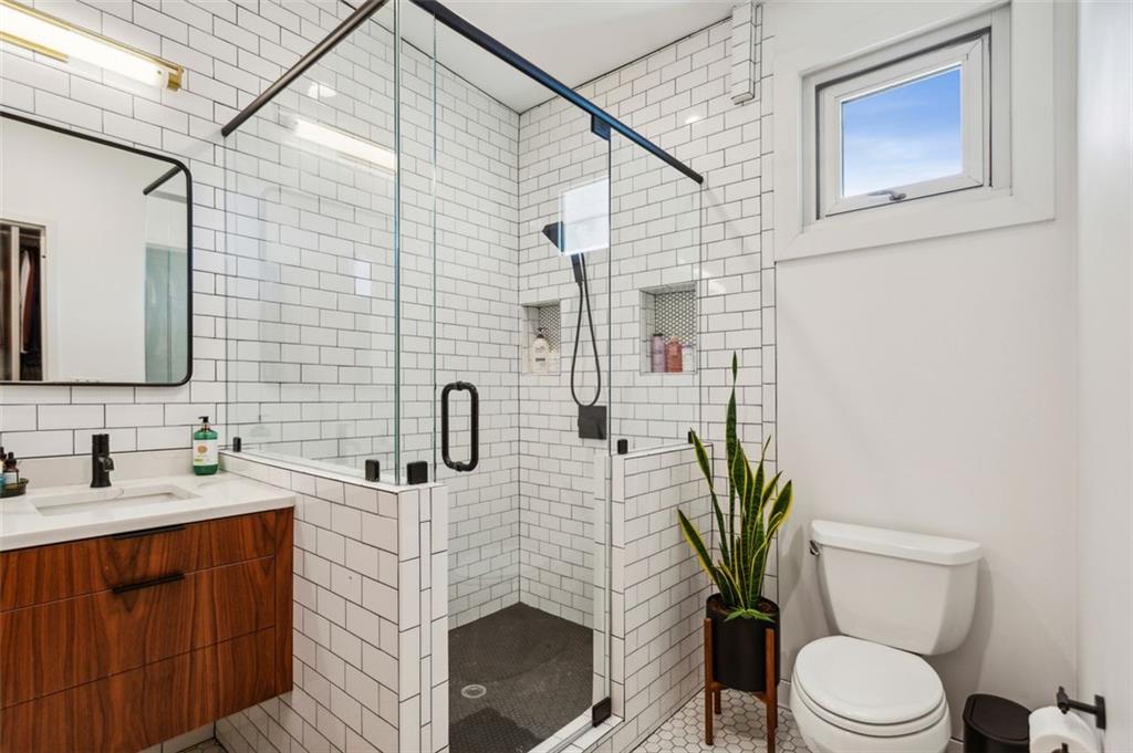 455 Glen Iris Drive NE Unit U
