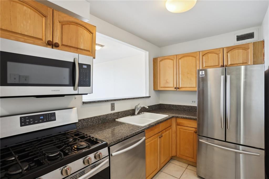 620 Peachtree Street NE Unit 1806