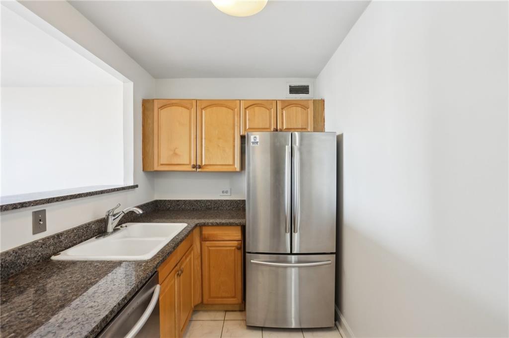 620 Peachtree Street NE Unit 1806