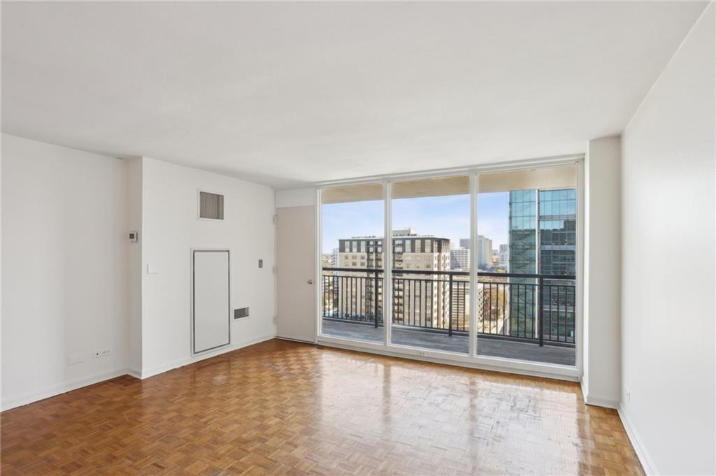 620 Peachtree Street NE Unit 1806
