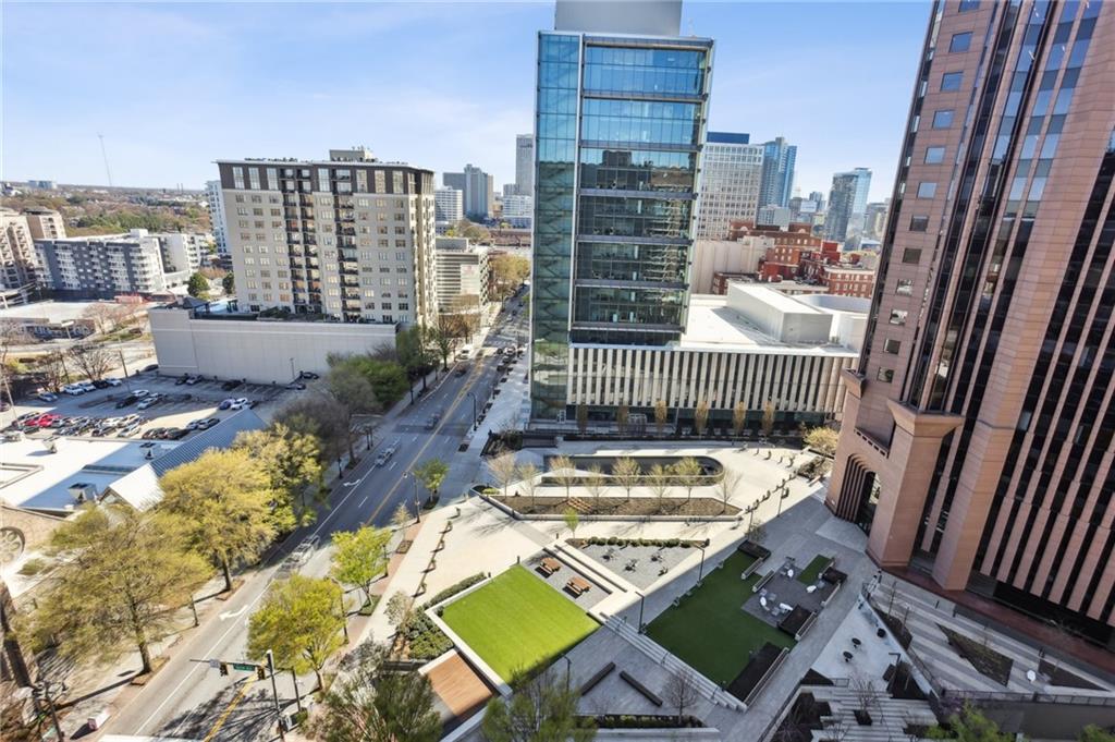 620 Peachtree Street NE Unit 1806