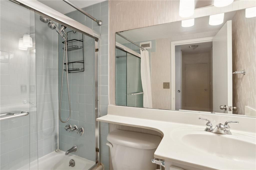 620 Peachtree Street NE Unit 1806