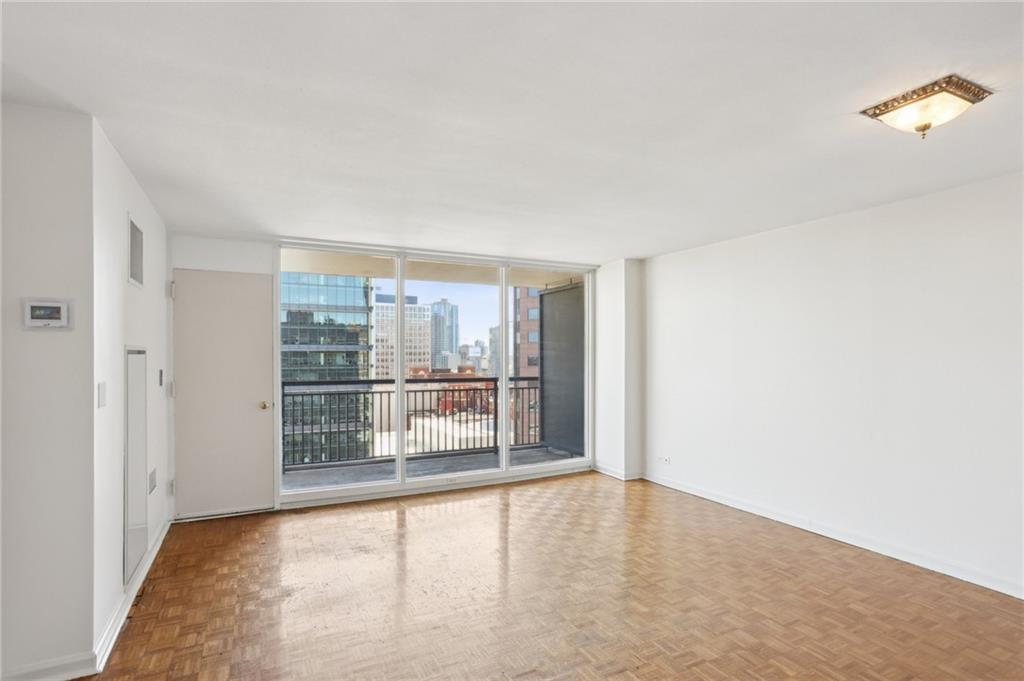 620 Peachtree Street NE Unit 1806