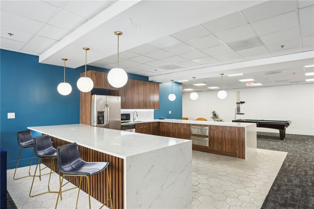 620 Peachtree Street NE Unit 1806