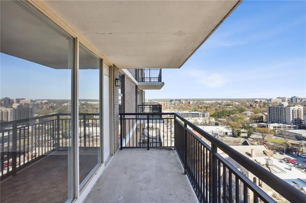 620 Peachtree Street NE Unit 1806