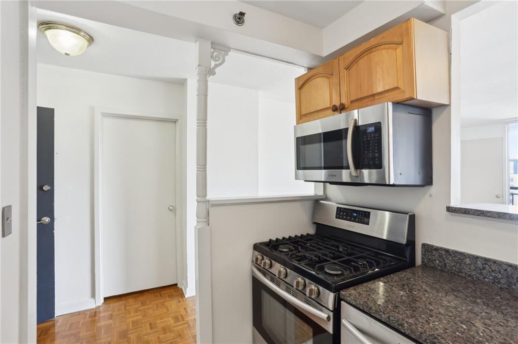 620 Peachtree Street NE Unit 1806
