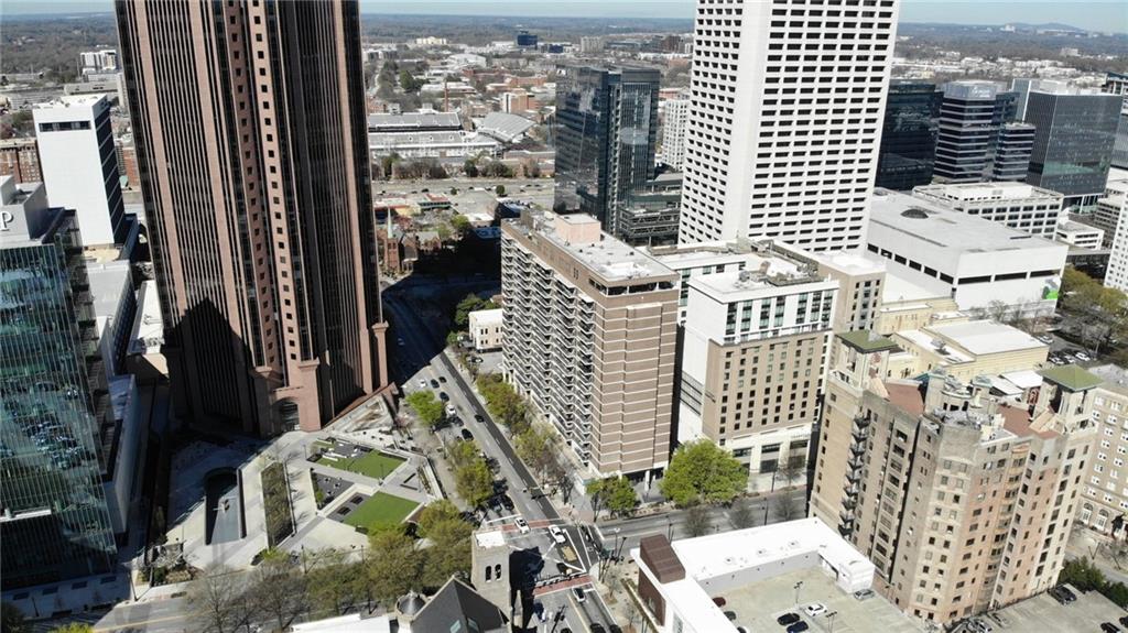 620 Peachtree Street NE Unit 1806