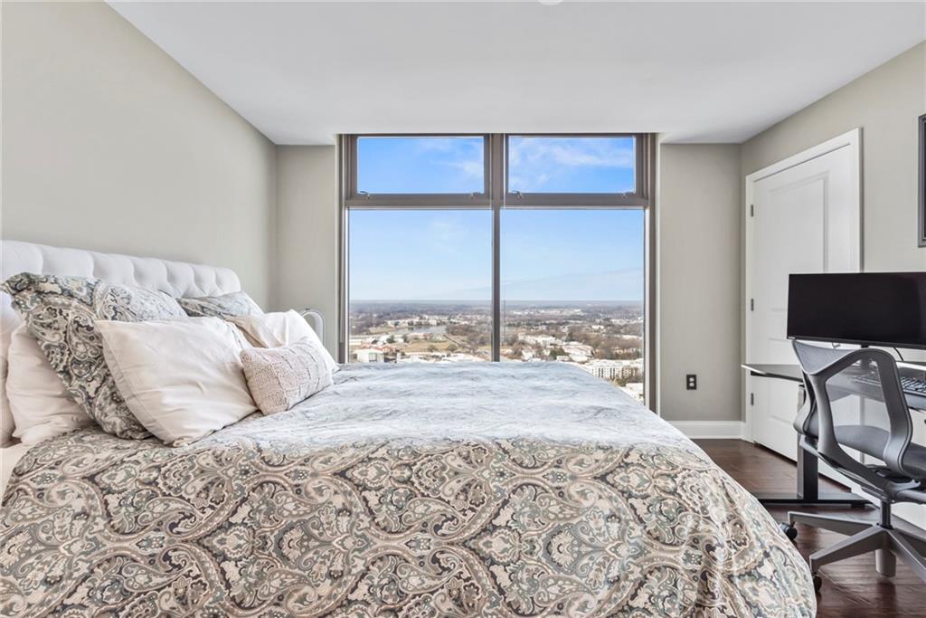 270 17th Street NW Unit 4208
