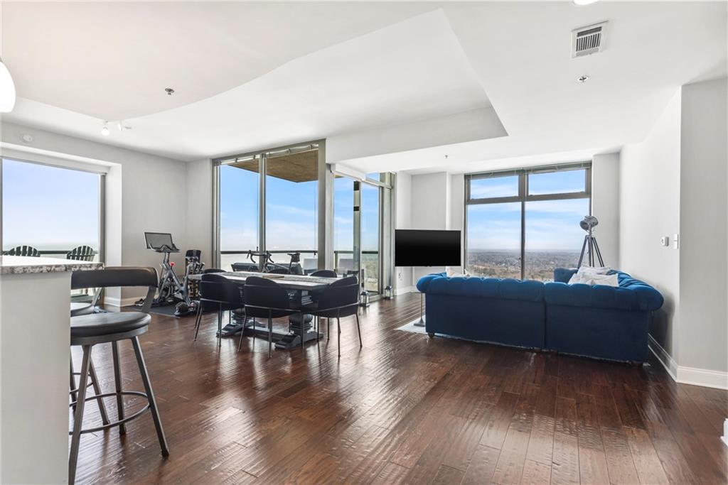 270 17th Street NW Unit 4208