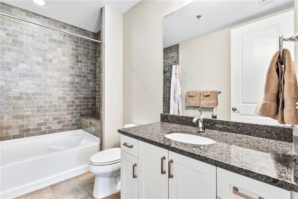 270 17th Street NW Unit 4208