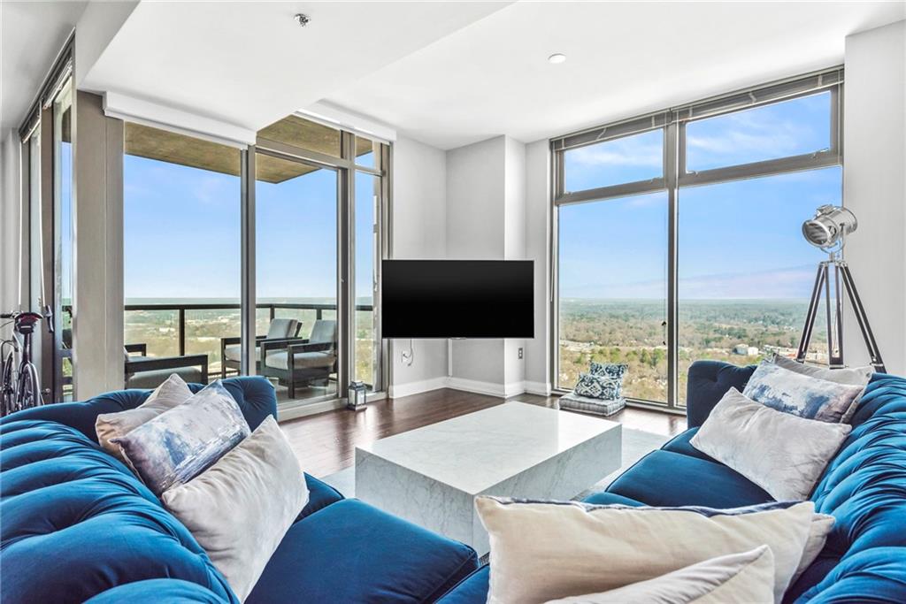 270 17th Street NW Unit 4208