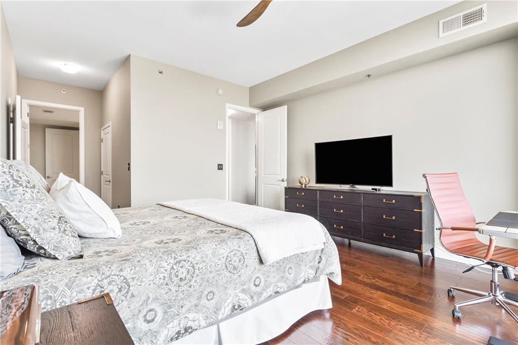 270 17th Street NW Unit 4208
