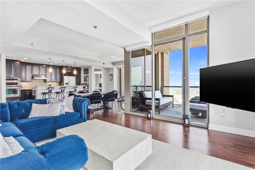 270 17th Street NW Unit 4208