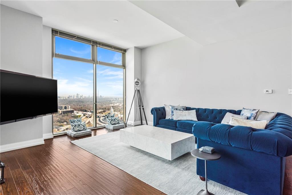 270 17th Street NW Unit 4208
