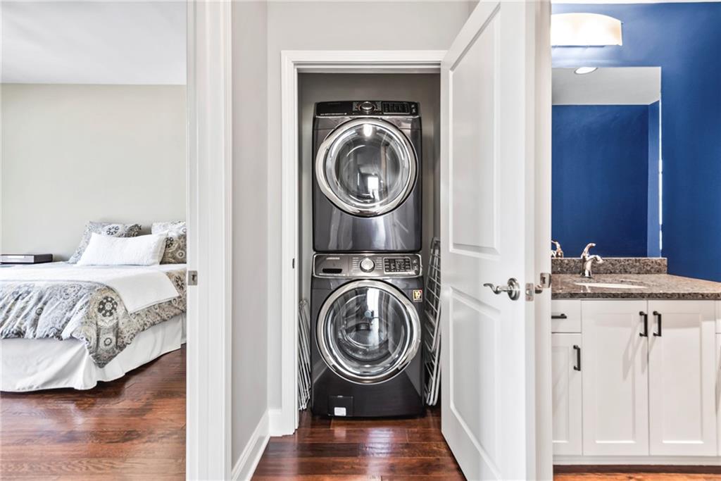 270 17th Street NW Unit 4208
