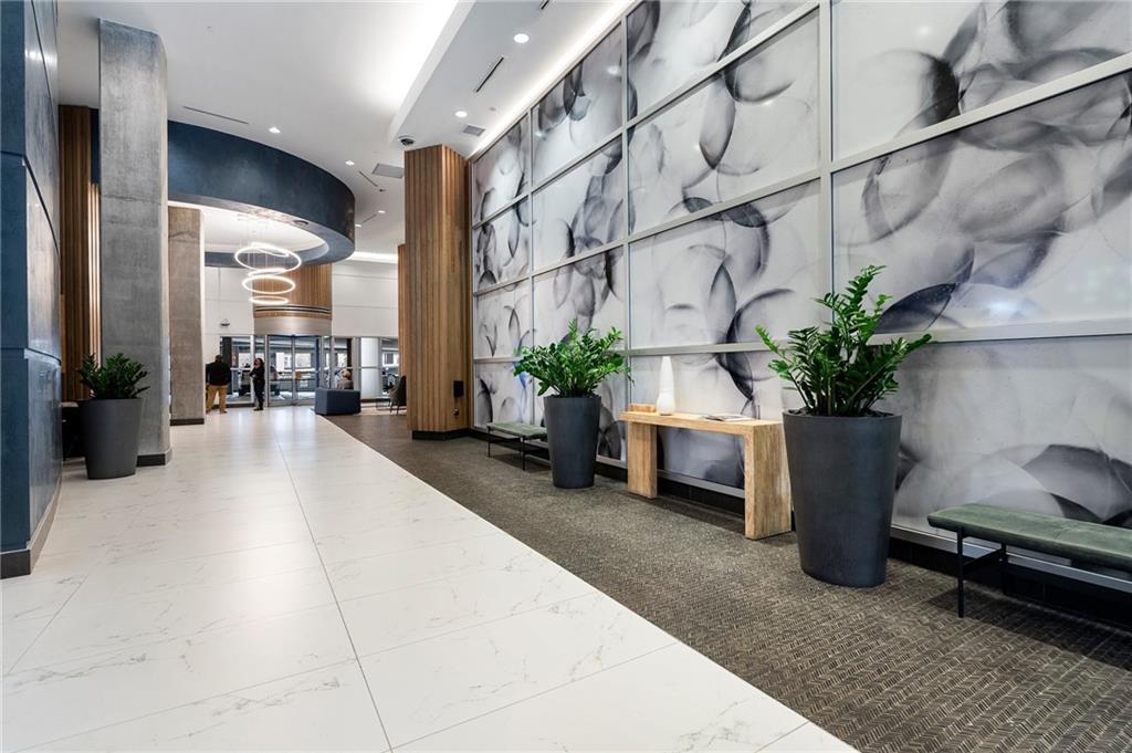 923 Peachtree Street NE Unit 930