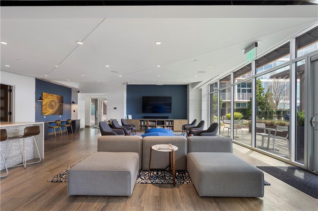 923 Peachtree Street NE Unit 930