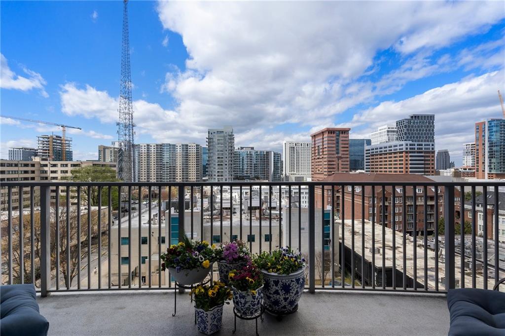 923 Peachtree Street NE Unit 930