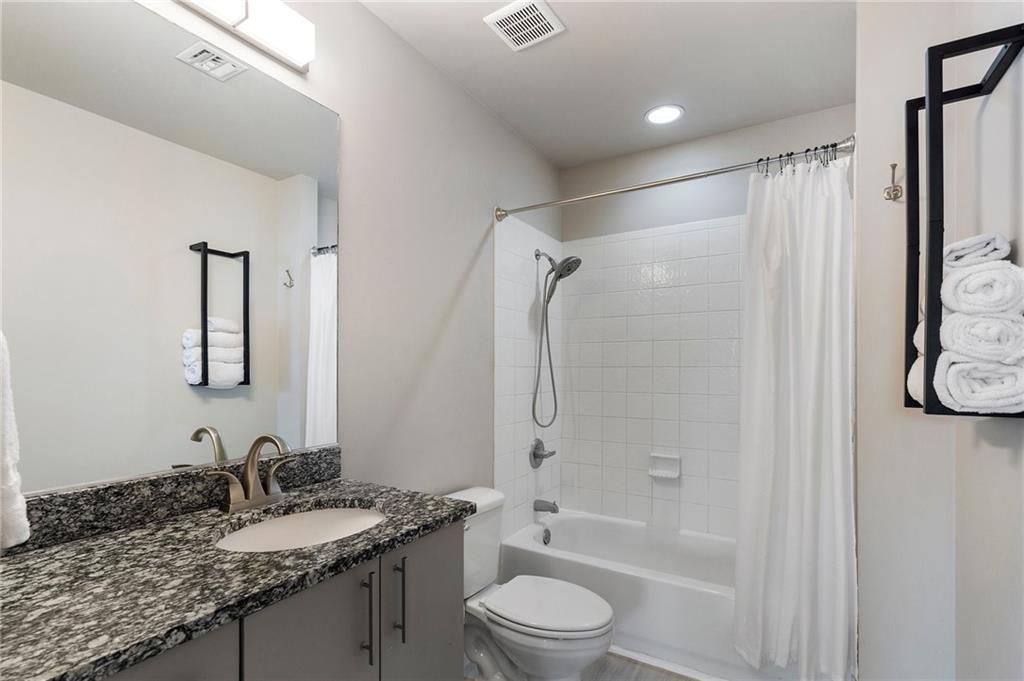 923 Peachtree Street NE Unit 930