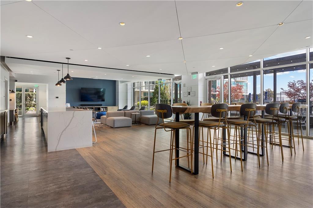 923 Peachtree Street NE Unit 930