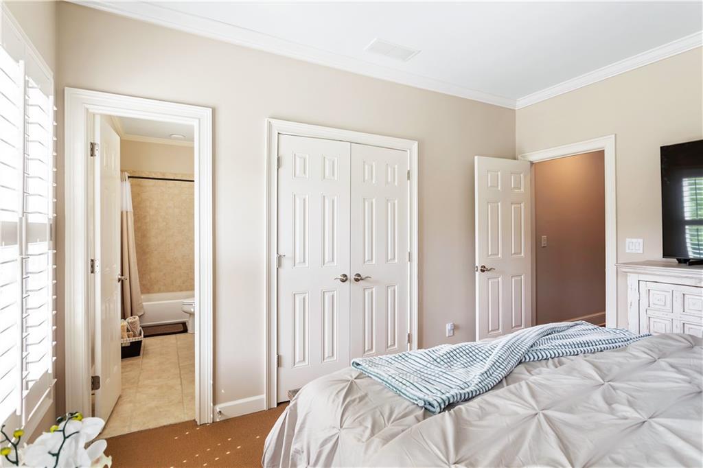 2130 Monhegan Way SE Unit 11